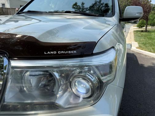 2013 Toyota Land Cruiser Base