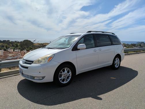 2005 Toyota Sienna XLE Limited