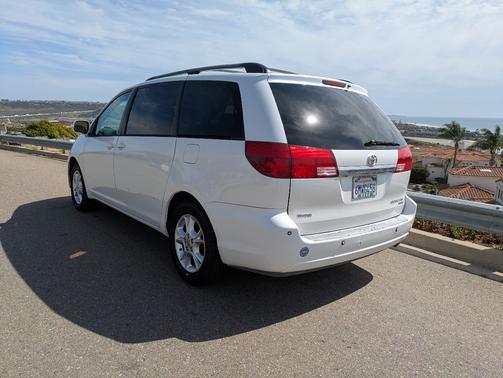 2005 Toyota Sienna XLE Limited
