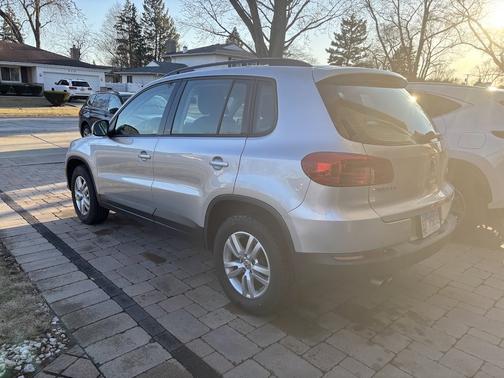 2015 Volkswagen Tiguan Auto S
