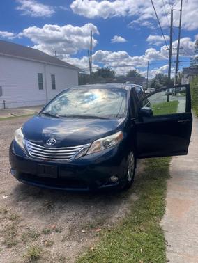 Blue 2012 Toyota Sienna Limited