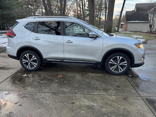 2018 Nissan Rogue SL