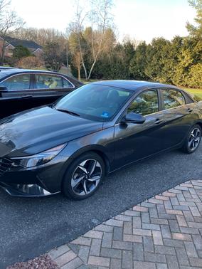 2021 Hyundai ELANTRA Limited