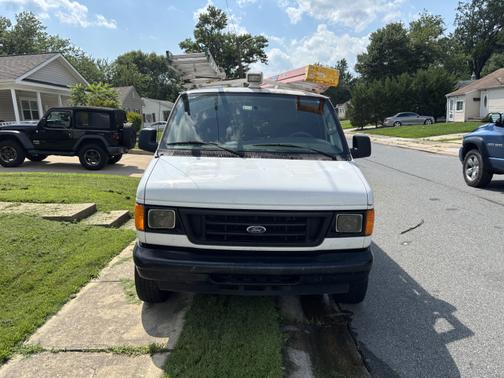 2007 Ford E250 Base