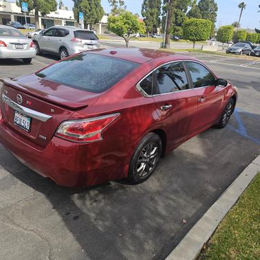 Red 2015 Nissan Altima 2.5 S