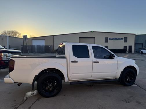 2018 Nissan Frontier SV