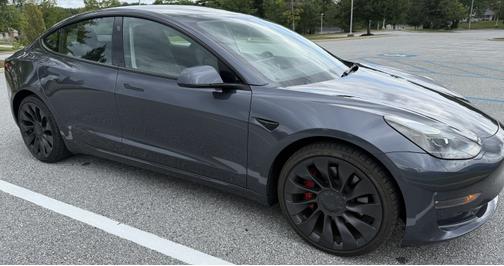 2023 Tesla Model 3 Performance