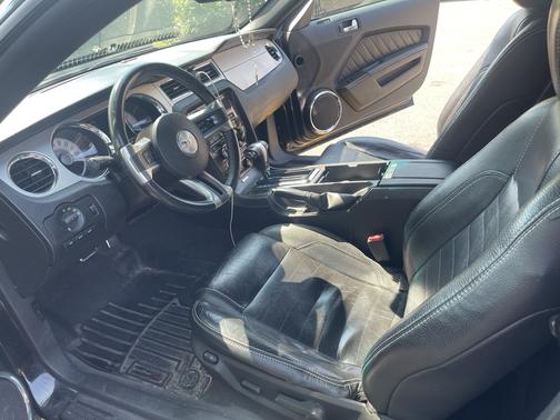 2011 Ford Mustang V6