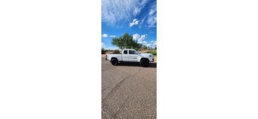 White 2021 Toyota Tacoma SR5