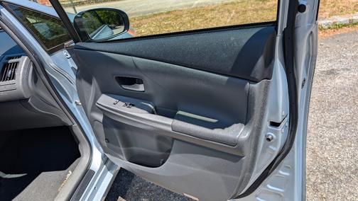 Blue 2013 Toyota Prius v Five