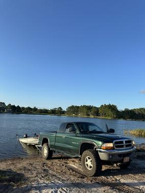 Green 1998 Dodge Dakota SLT