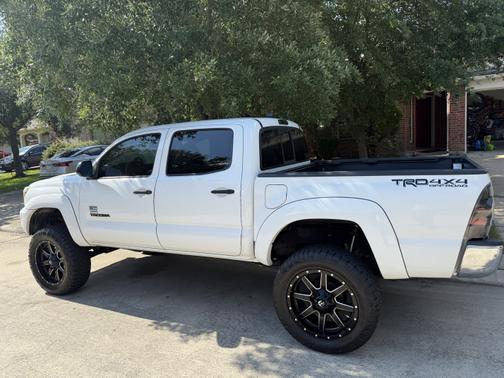 2015 Toyota Tacoma Base