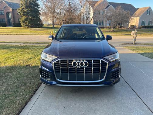 Blue 2022 Audi Q7 55 Premium
