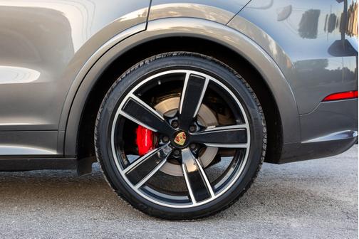2021 Porsche Cayenne GTS