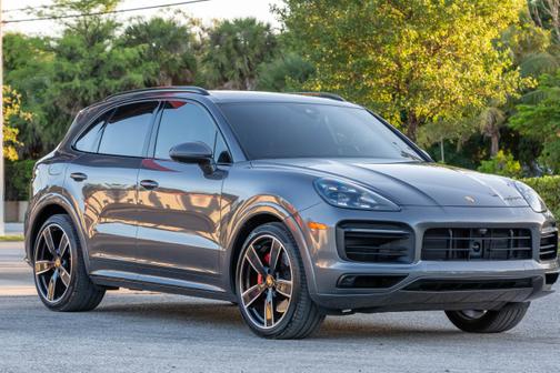 2021 Porsche Cayenne GTS