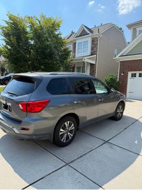 2017 Nissan Pathfinder S
