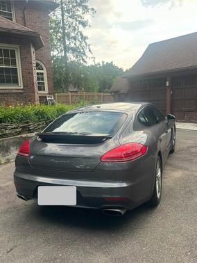 2014 Porsche Panamera 4