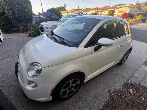 2015 FIAT 500e Battery Electric