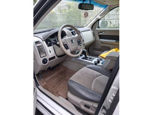 White 2010 Mercury Mariner Premier