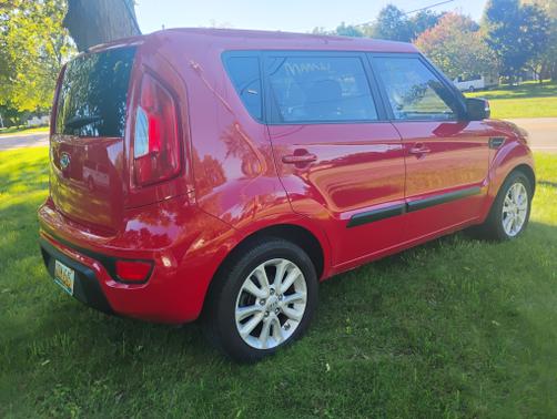 2012 Kia Soul +