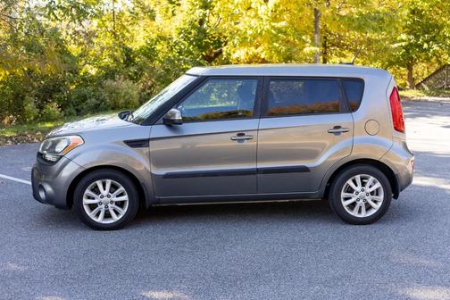 Gray 2013 Kia Soul +