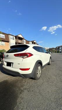 2016 Hyundai TUCSON SE