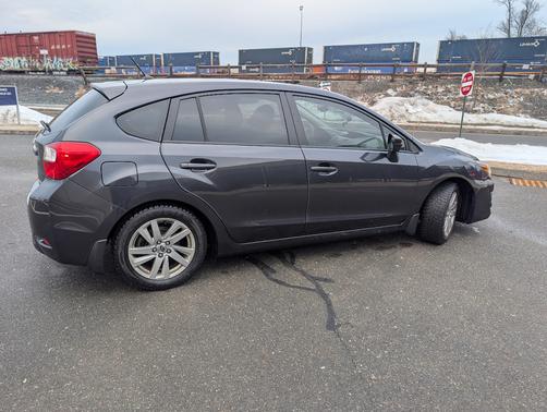2016 Subaru Impreza 2.0i Premium