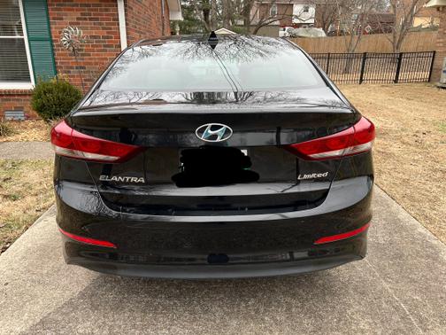2017 Hyundai ELANTRA Limited