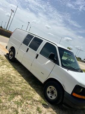 White 2013 Chevrolet Express 3500 Diesel