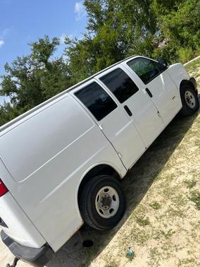 White 2013 Chevrolet Express 3500 Diesel