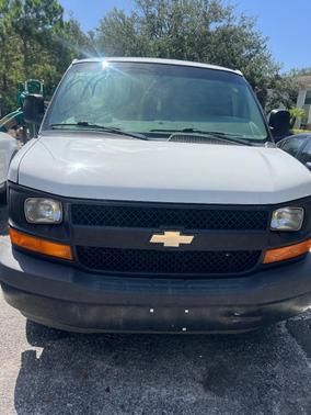 White 2013 Chevrolet Express 3500 Diesel