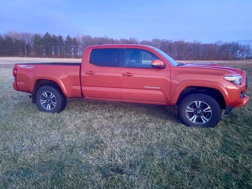 2016 Toyota Tacoma TRD Sport
