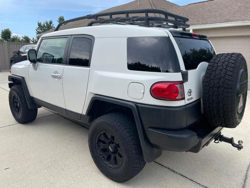 White 2011 Toyota FJ Cruiser Base