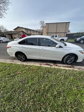 2016 Toyota Camry SE