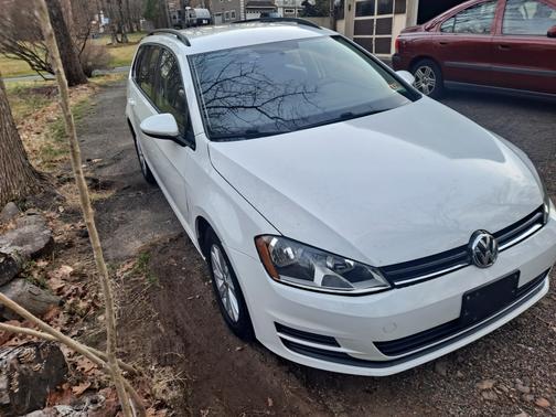2017 Volkswagen Golf SportWagen TSI S