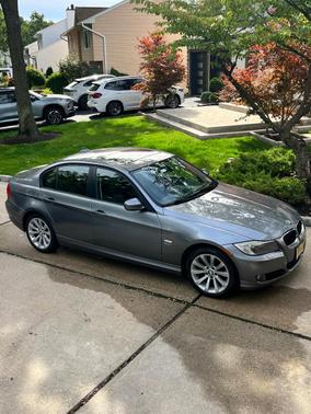 Gray 2011 BMW 328 i xDrive
