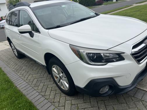 2018 Subaru Outback 2.5i Premium