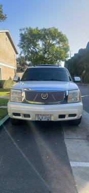 2004 Cadillac Escalade Base