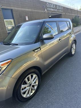 Gray 2017 Kia Soul +