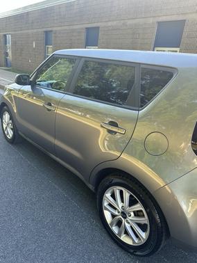 Gray 2017 Kia Soul +