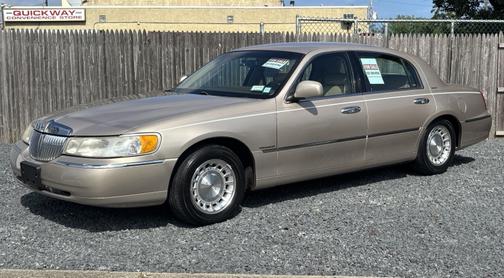 1998 Lincoln Town Car Executive