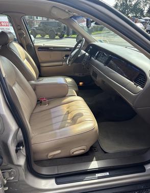 1998 Lincoln Town Car Executive