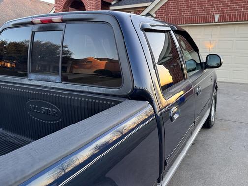 2002 Ford F-150 XLT SuperCrew