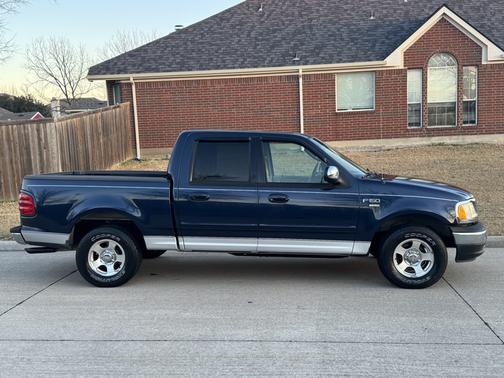 2002 Ford F-150 XLT SuperCrew