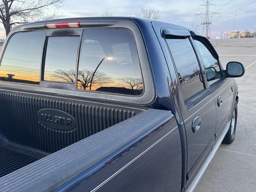 2002 Ford F-150 XLT SuperCrew