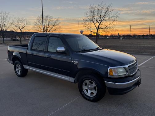 2002 Ford F-150 XLT SuperCrew