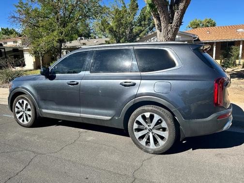 Silver 2020 Kia Telluride S