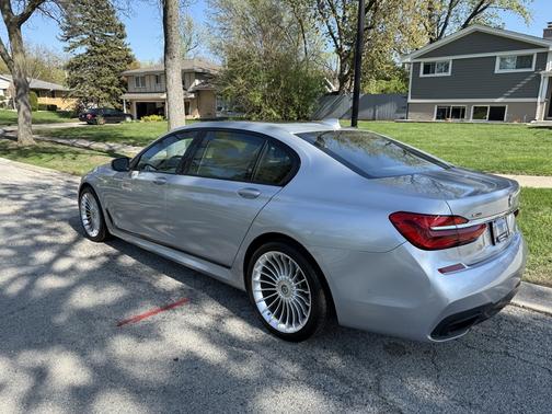 2016 BMW 750 i xDrive