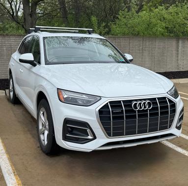White 2021 Audi Q5 45 Premium