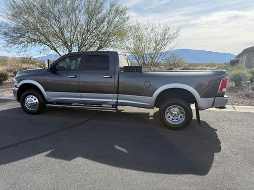 2014 RAM 3500 Laramie